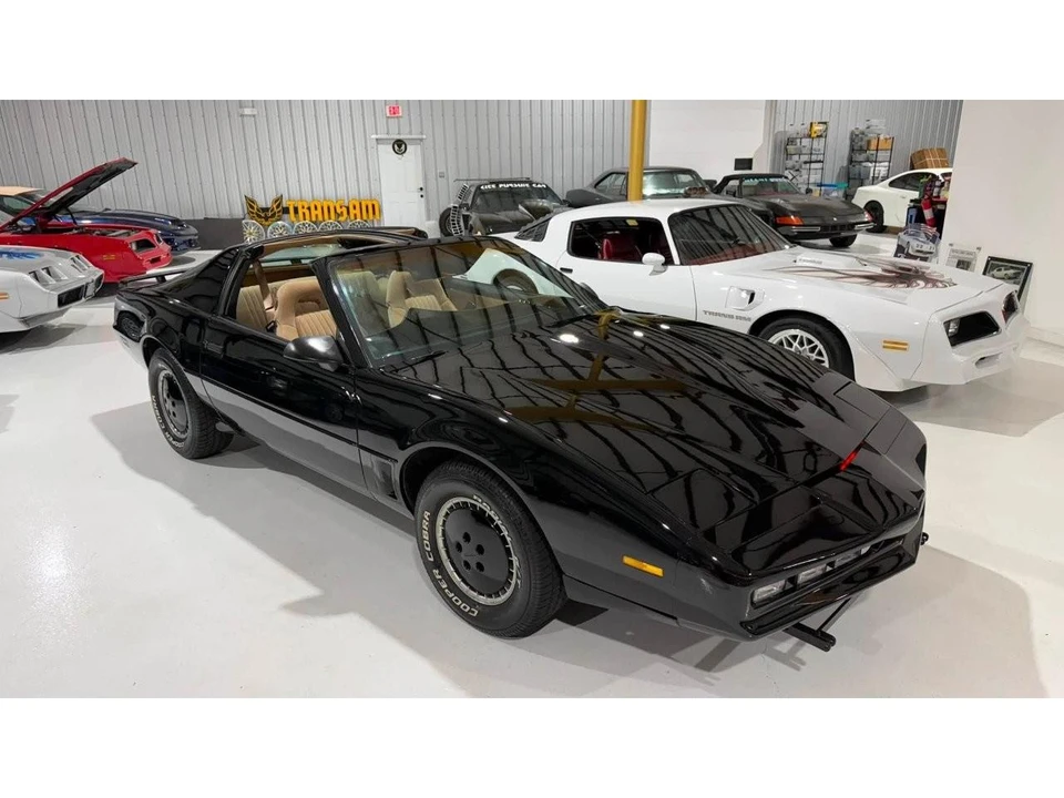 1982 Pontiac Firebird Trans Am 3rd Gen - Image 6 of 19