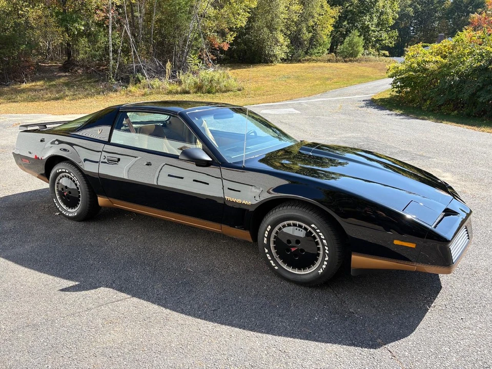 1982 Pontiac Firebird Trans Am 3rd Gen - Image 21 of 31