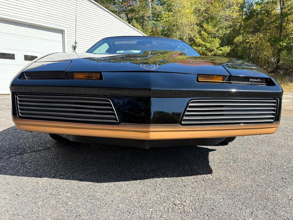 1982 Pontiac Firebird Trans Am 3rd Gen - Image 4 of 31