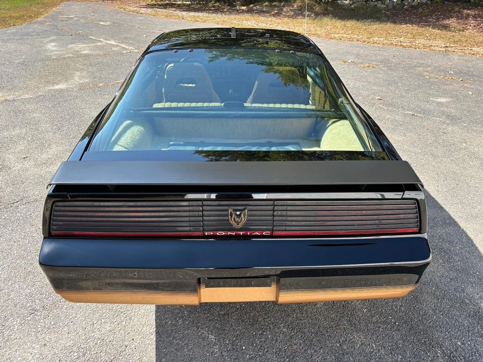 1982 Pontiac Firebird Trans Am 3rd Gen - Image 15 of 31