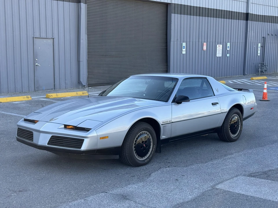 1982 Pontiac Firebird Trans Am 3rd Gen - Image 3 of 31