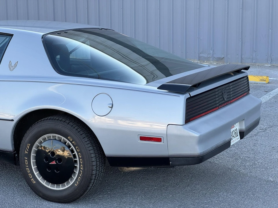 1982 Pontiac Firebird Trans Am 3rd Gen - Image 29 of 31