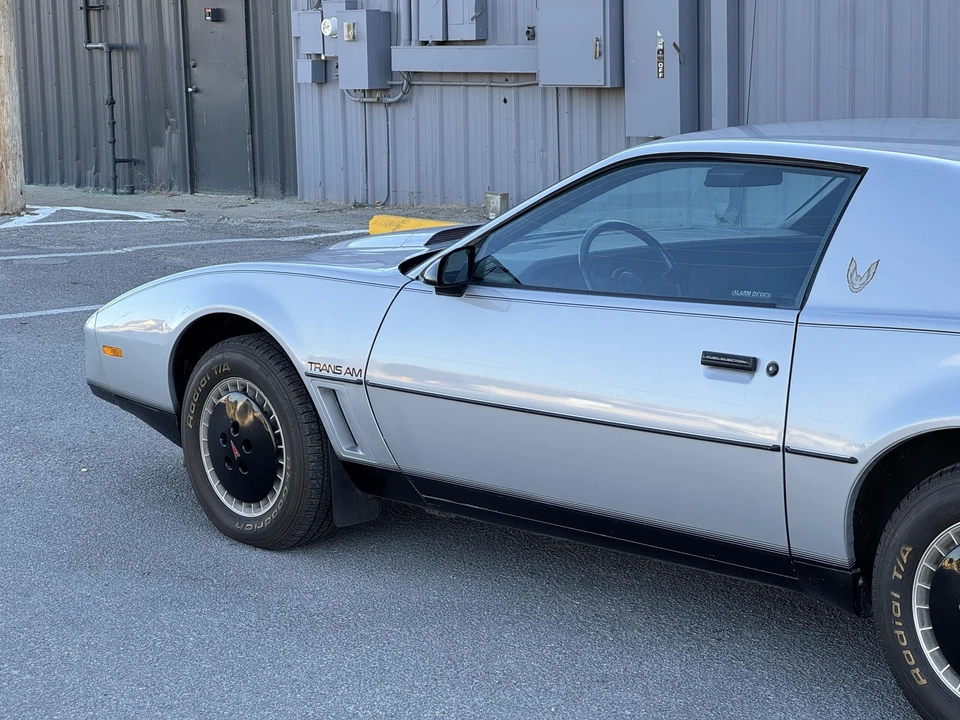 1982 Pontiac Firebird Trans Am 3rd Gen - Image 27 of 31