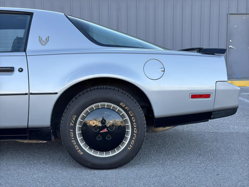 1982 Pontiac Firebird Trans Am 3rd Gen - Image 28 of 31