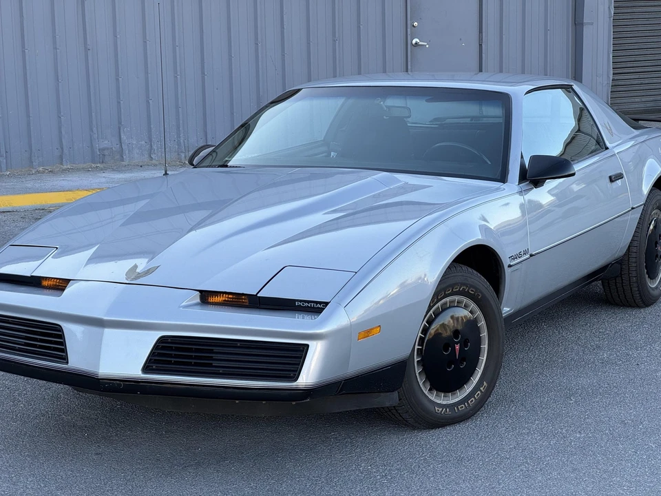 1982 Pontiac Firebird Trans Am 3rd Gen - Image 20 of 31
