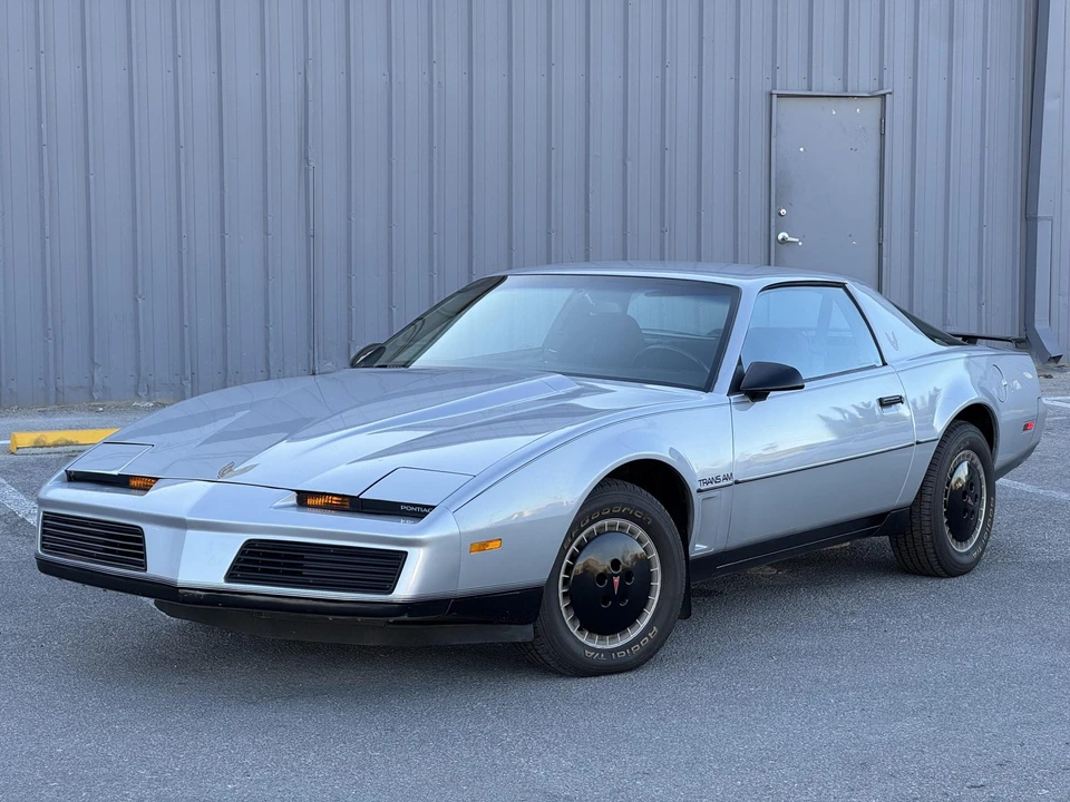 1982 Pontiac Firebird Trans Am 3rd Gen - Image 4 of 31