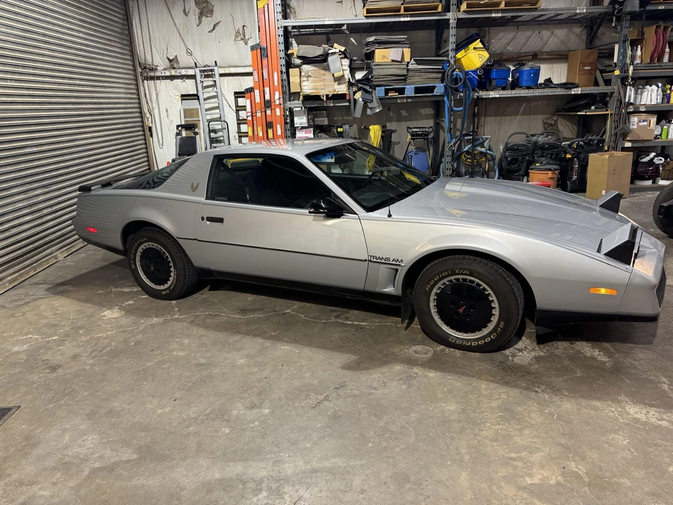 1982 Pontiac Firebird Trans Am 3rd Gen - Image 19 of 31