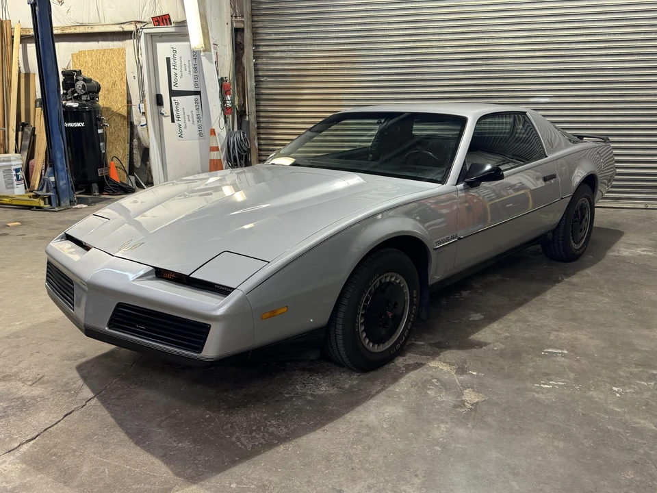 1982 Pontiac Firebird Trans Am 3rd Gen - Image 15 of 31