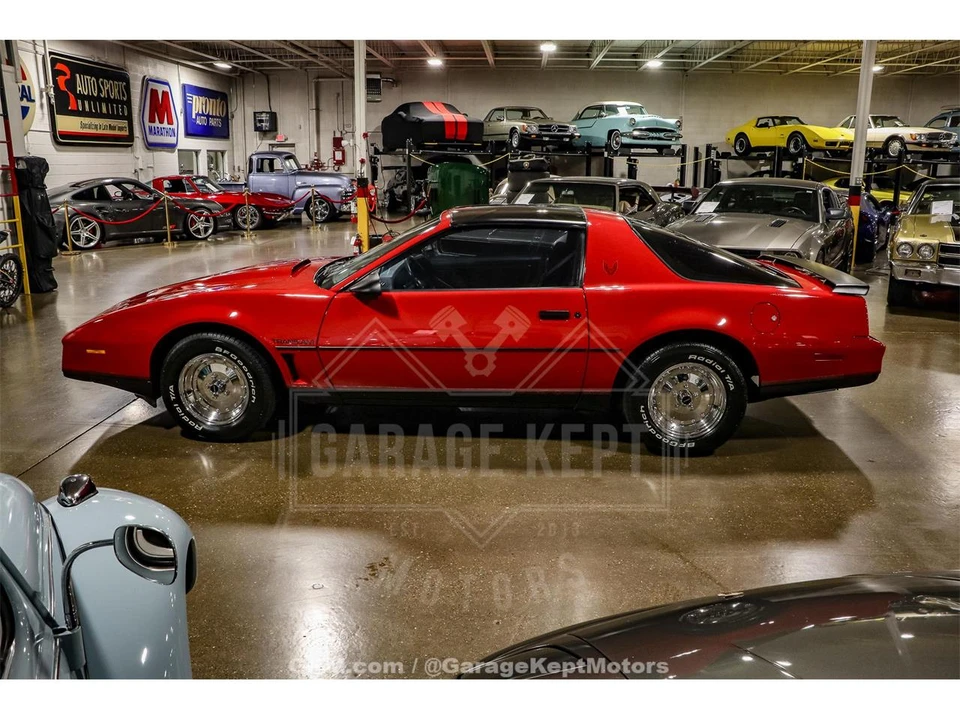 1982 Pontiac Firebird Trans Am 3rd Gen - Image 5 of 31