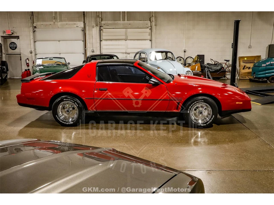 1982 Pontiac Firebird Trans Am 3rd Gen - Image 10 of 31