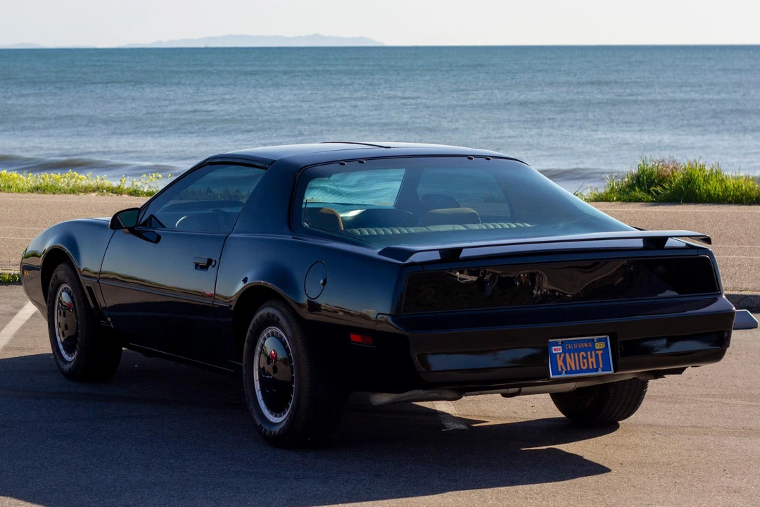 1982 Pontiac Firebird Trans Am 3rd Gen - Image 4 of 25
