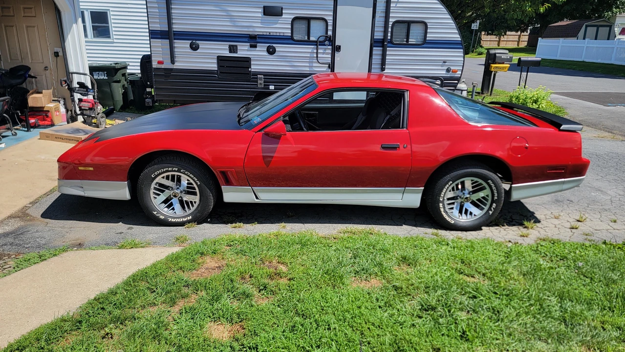 1982 Pontiac Firebird Trans Am 3rd Gen - Image 10 of 31