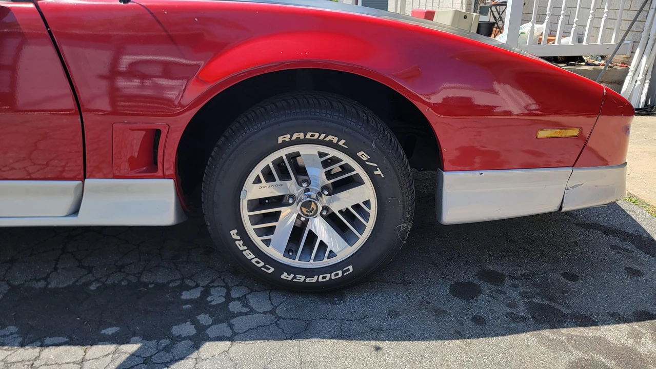 1982 Pontiac Firebird Trans Am 3rd Gen - Image 27 of 31