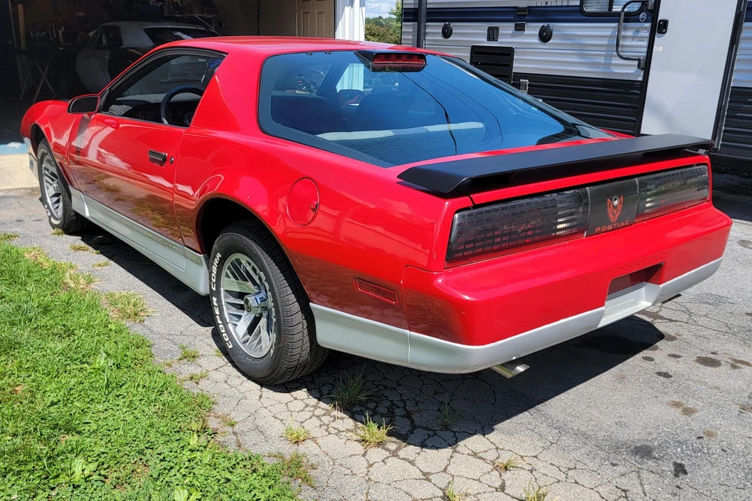 1982 Pontiac Firebird Trans Am 3rd Gen - Image 11 of 31