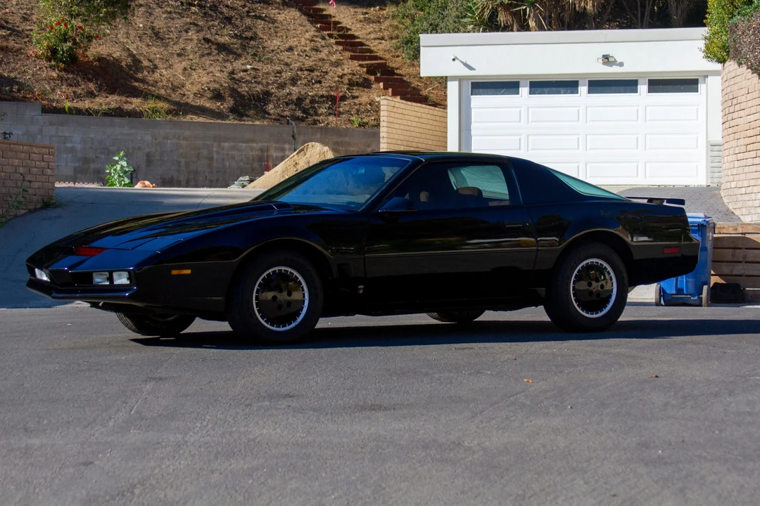 1982 Pontiac Firebird Trans Am 3rd Gen - Image 4 of 31