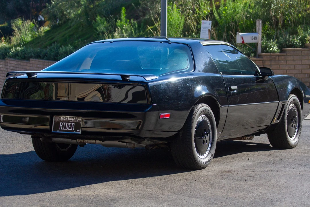1982 Pontiac Firebird Trans Am 3rd Gen - Image 10 of 31