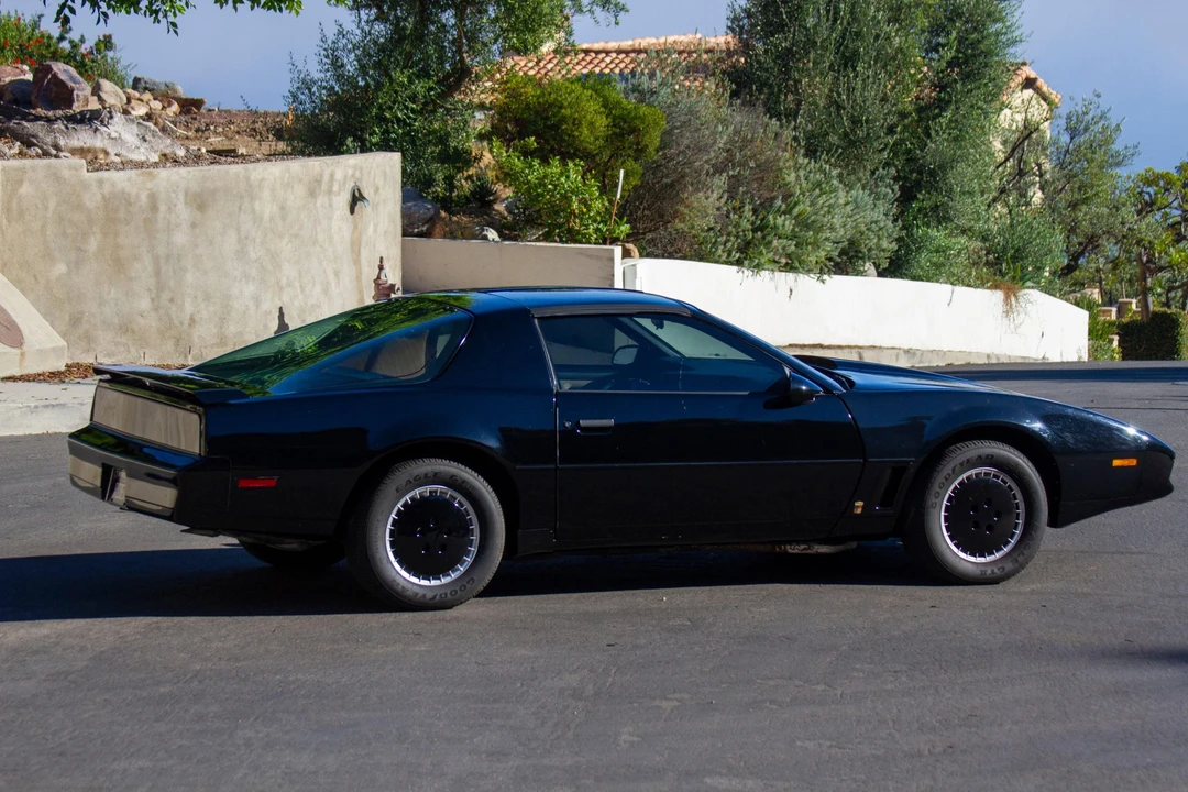 1982 Pontiac Firebird Trans Am 3rd Gen - Image 12 of 31
