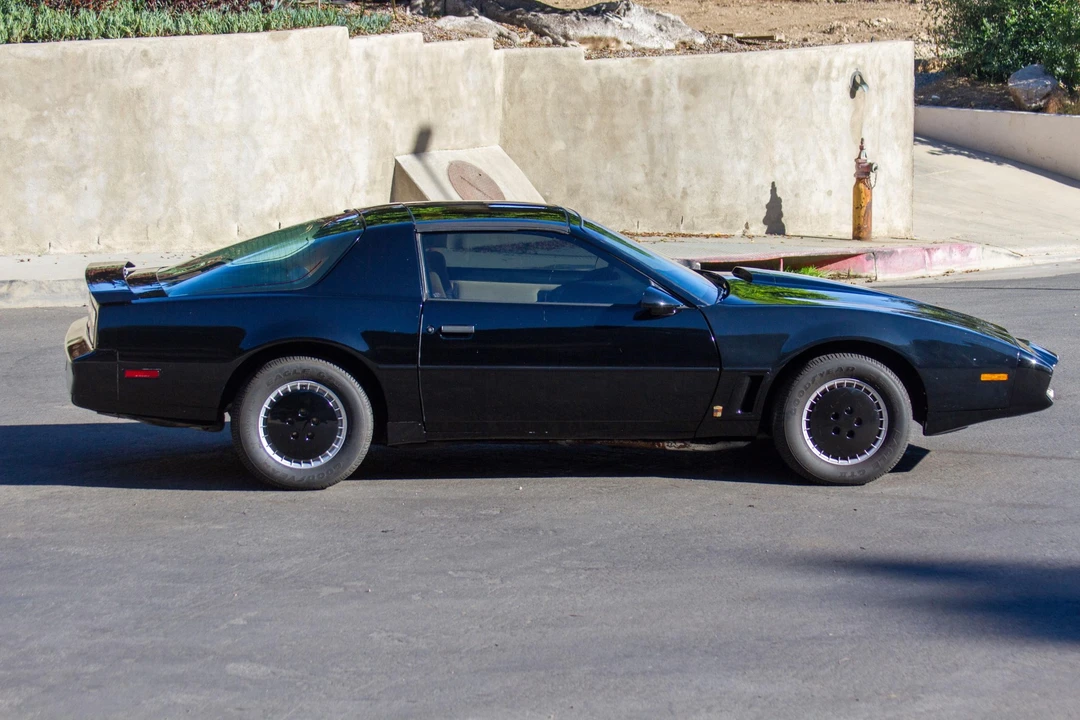 1982 Pontiac Firebird Trans Am 3rd Gen - Image 13 of 31