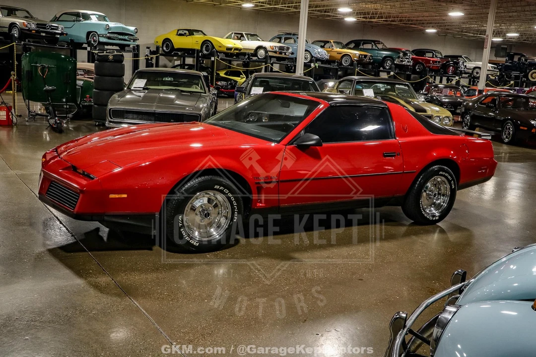 1982 Pontiac Firebird Trans Am 3rd Gen - Image 5 of 12