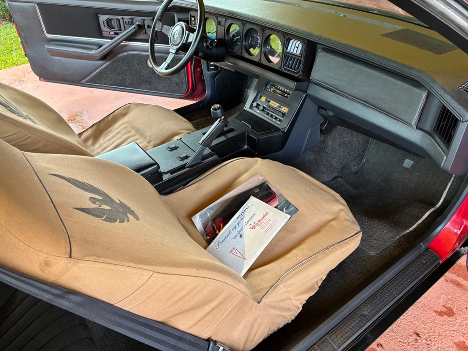 1982 Pontiac Firebird Trans Am 3rd Gen - Image 17 of 21