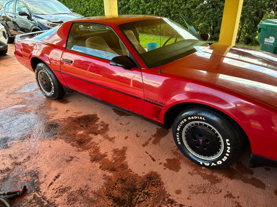 1982 Pontiac Firebird Trans Am 3rd Gen - Image 15 of 21