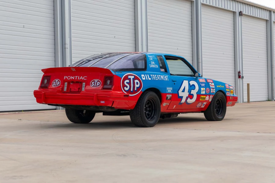 1982 Pontiac Grand Prix 3rd+ Gen - Image 3 of 31