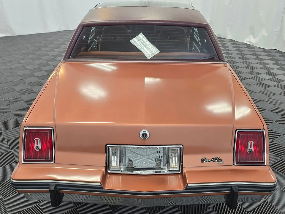 1982 Pontiac Grand Prix 3rd+ Gen - Image 10 of 31