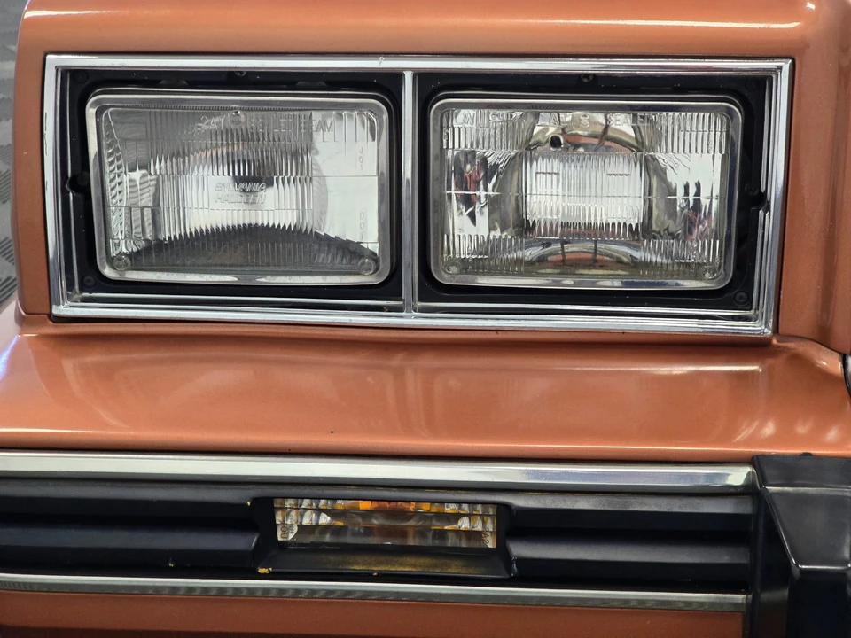 1982 Pontiac Grand Prix 3rd+ Gen - Image 16 of 31