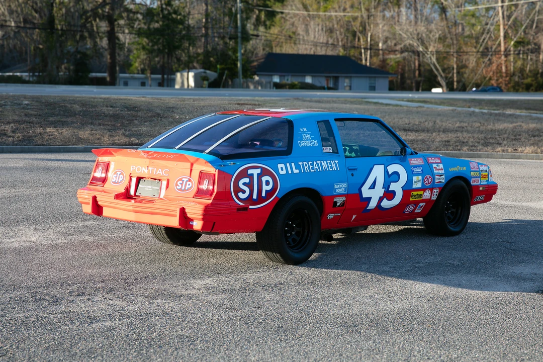 1982 Pontiac Grand Prix 3rd+ Gen - Image 14 of 31