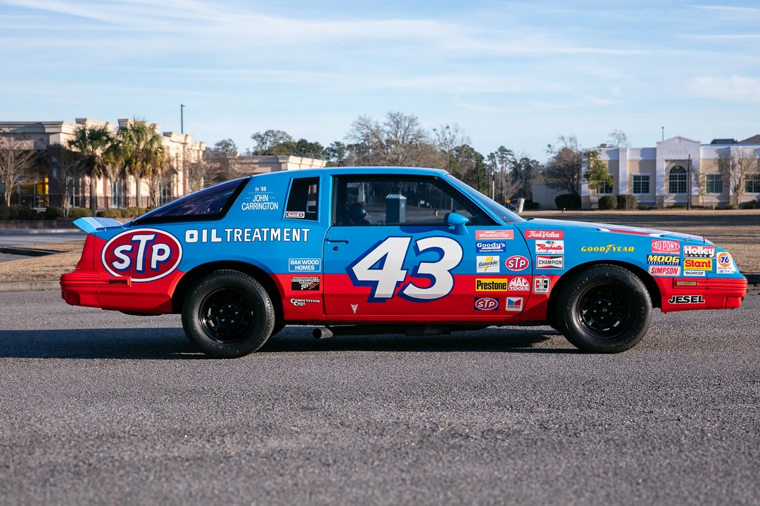 1982 Pontiac Grand Prix 3rd+ Gen - Image 7 of 31