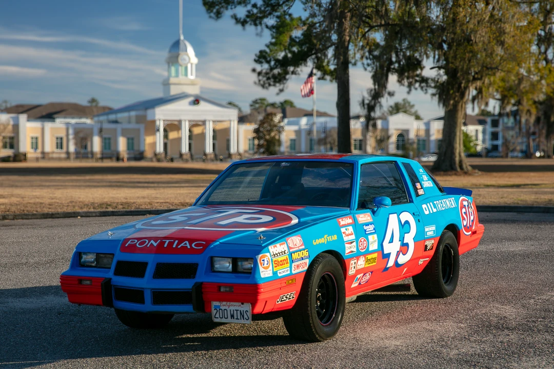 1982 Pontiac Grand Prix 3rd+ Gen - Image 3 of 31