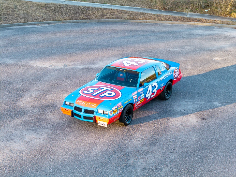 1982 Pontiac Grand Prix 3rd+ Gen - Image 12 of 31