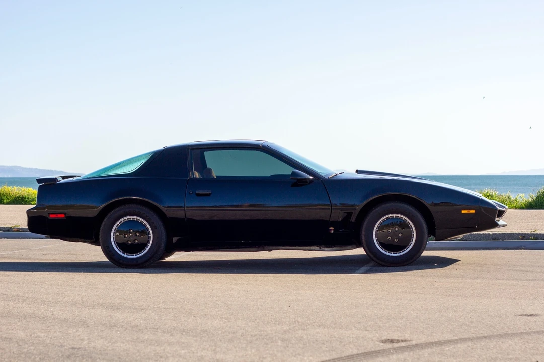 1982 Pontiac Firebird Trans Am 3rd Gen - Image 2 of 21