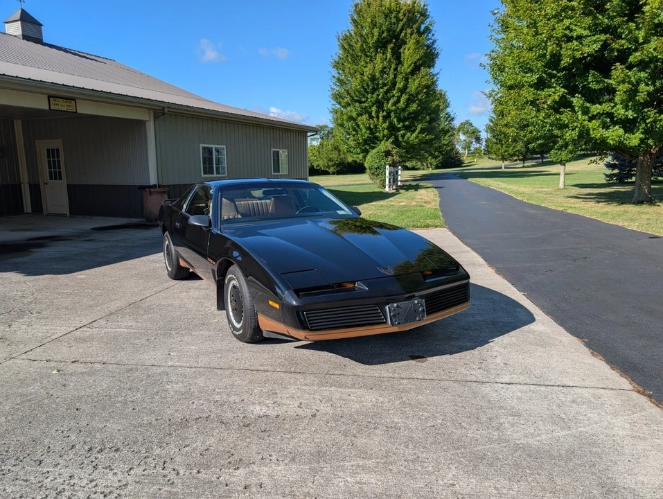 1982 Pontiac Firebird Trans Am 3rd Gen - Image 3 of 21