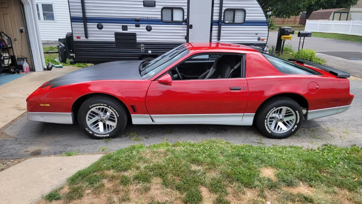 1982 Pontiac Firebird Trans Am 3rd Gen - Image 4 of 17