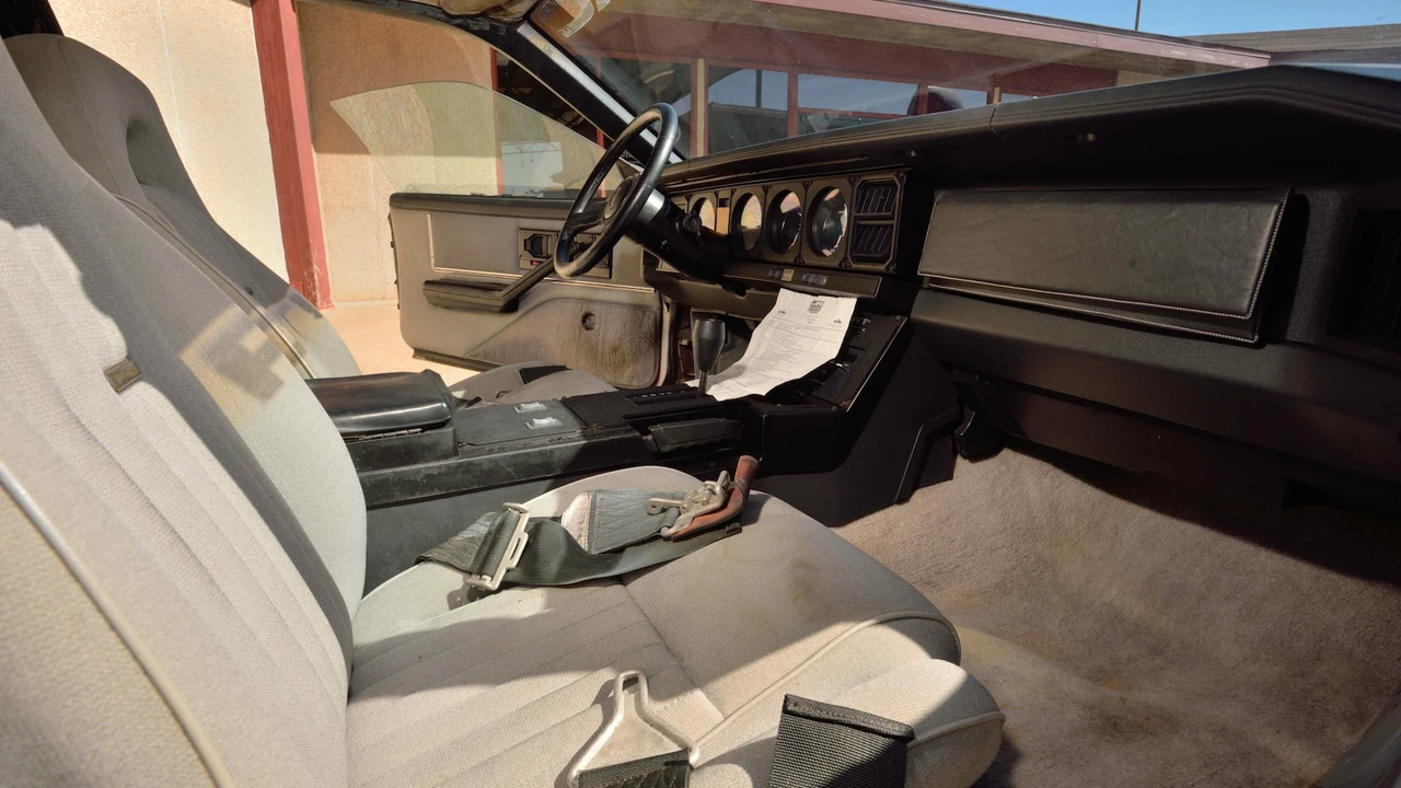 1982 Pontiac Firebird Trans Am 3rd Gen - Image 5 of 24