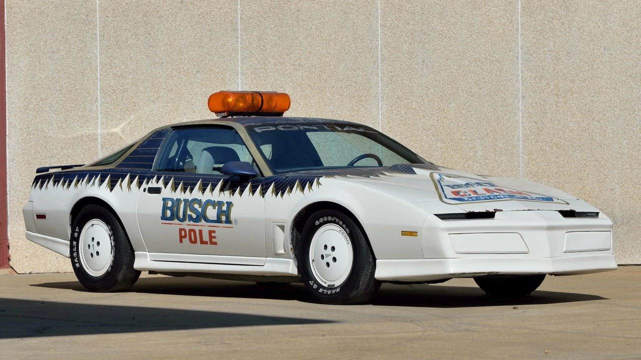 1982 Pontiac Firebird Trans Am 3rd Gen - Image 12 of 24