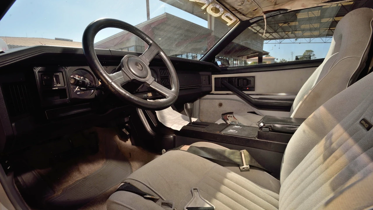 1982 Pontiac Firebird Trans Am 3rd Gen - Image 22 of 24