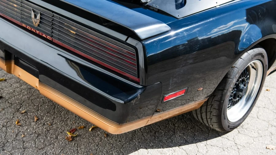 1982 Pontiac Firebird Trans Am 3rd Gen - Image 11 of 31