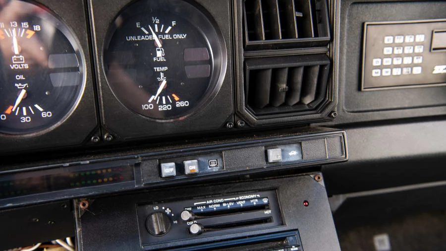 1982 Pontiac Firebird Trans Am 3rd Gen - Image 23 of 31