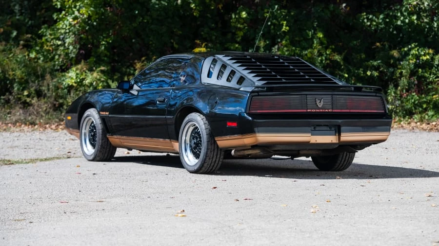 1982 Pontiac Firebird Trans Am 3rd Gen - Image 7 of 31