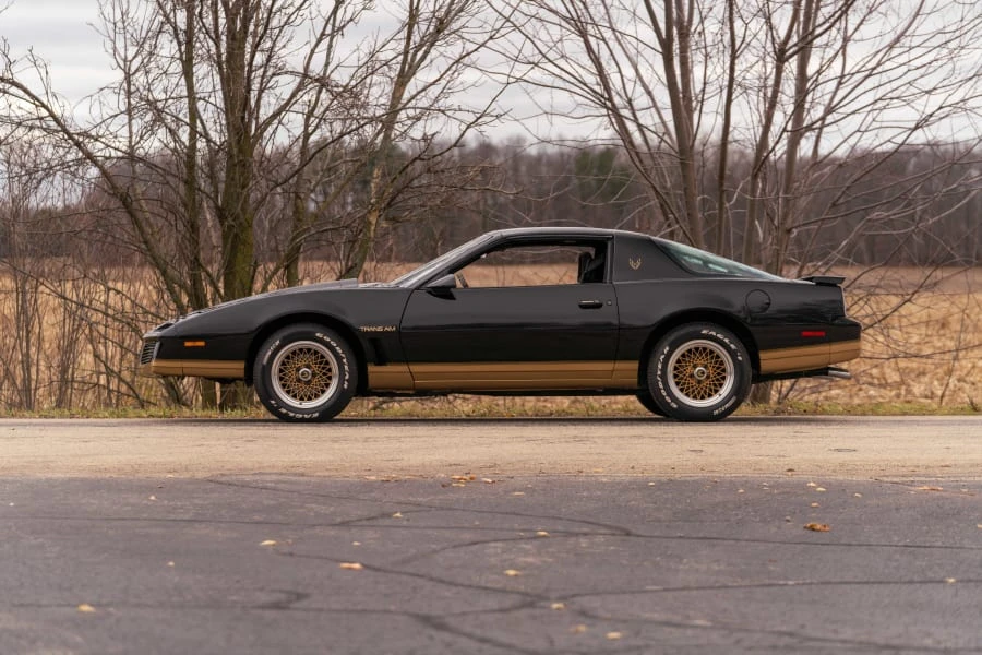 1982 Pontiac Firebird Trans Am 3rd Gen - Image 2 of 20