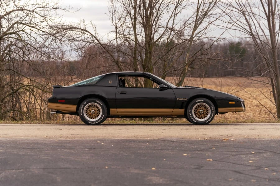 1982 Pontiac Firebird Trans Am 3rd Gen - Image 11 of 20