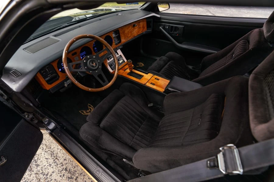 1982 Pontiac Firebird Trans Am 3rd Gen - Image 13 of 20