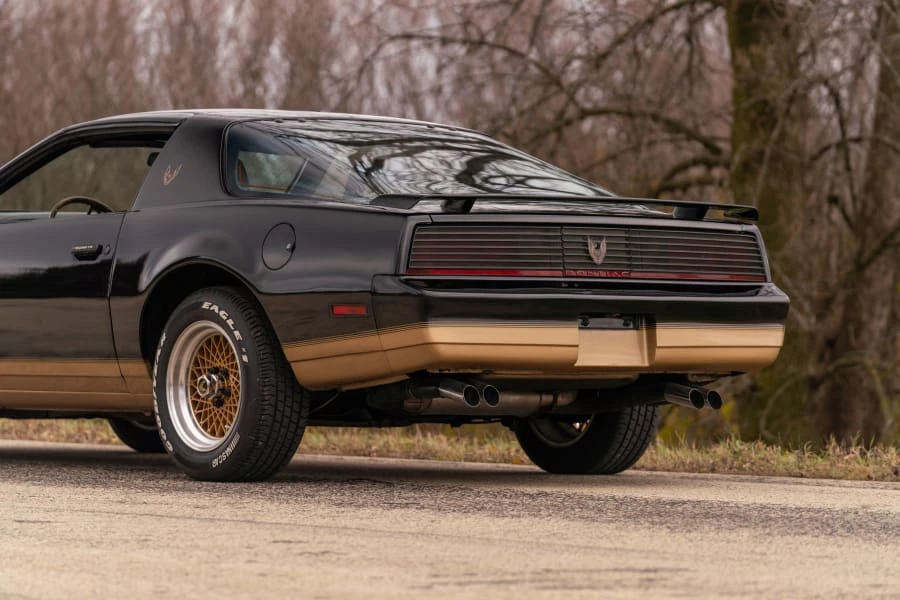 1982 Pontiac Firebird Trans Am 3rd Gen - Image 8 of 20