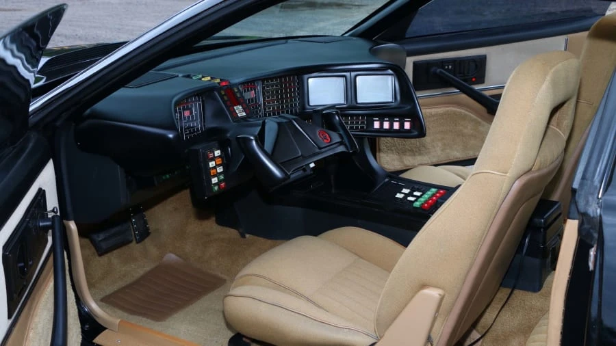 1982 Pontiac Firebird Trans Am 3rd Gen - Image 4 of 12