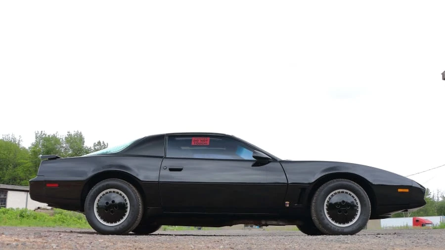 1982 Pontiac Firebird Trans Am 3rd Gen - Image 8 of 12