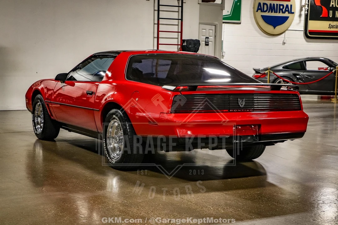 1982 Pontiac Firebird Trans Am 3rd Gen - Image 8 of 12