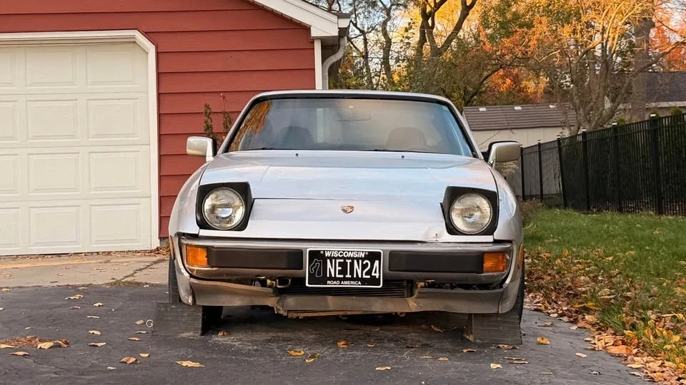 1982 Porsche 924 - Image 2 of 14