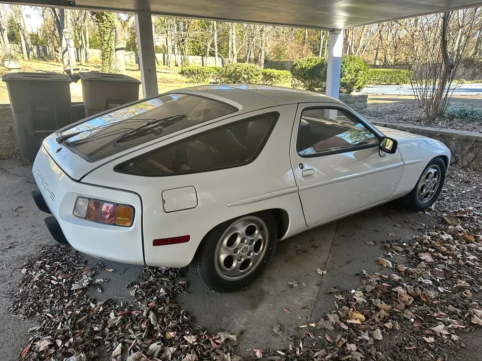 1982 Porsche 928 - Image 4 of 20